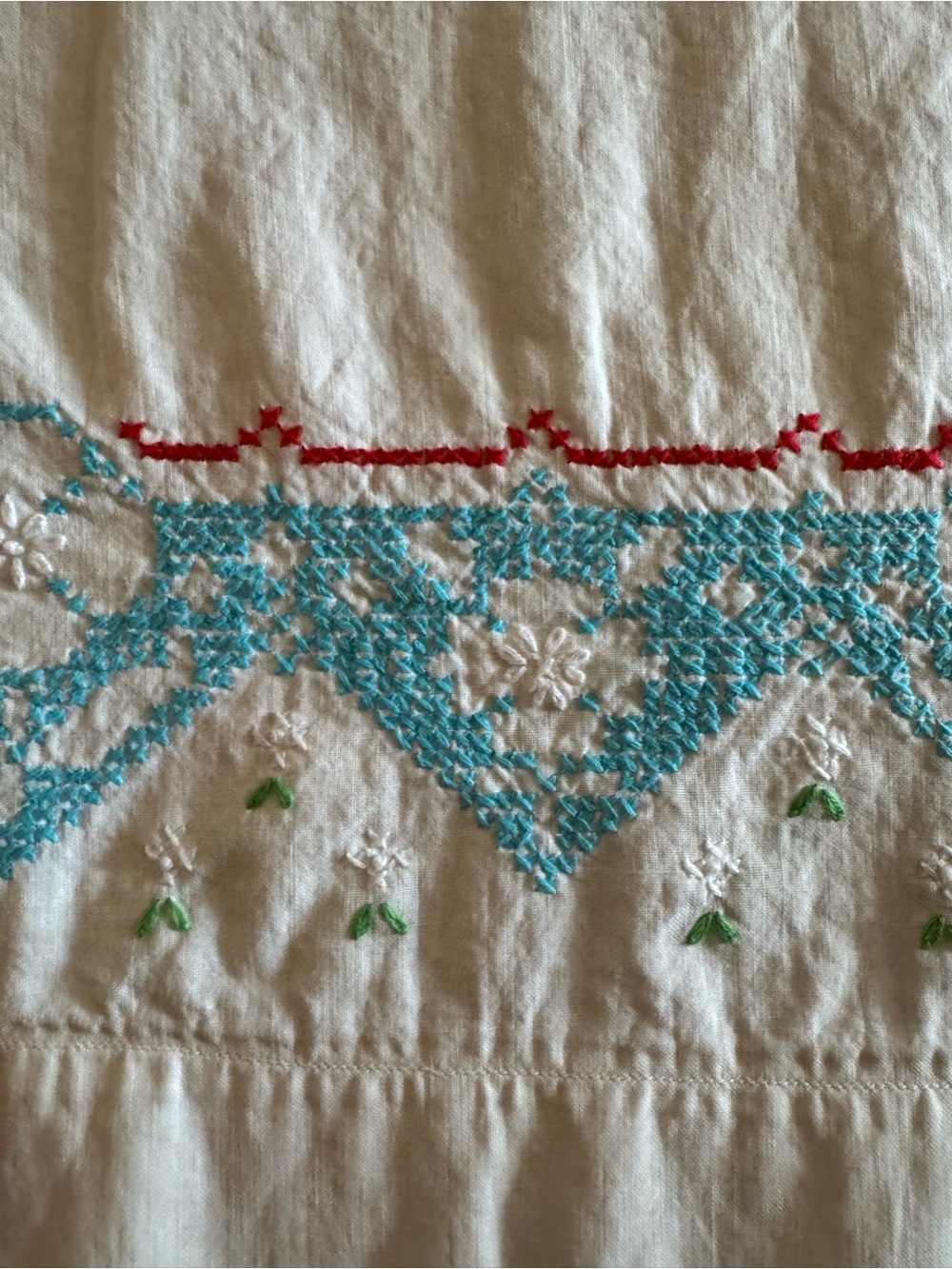 Vintage Set of 2 Embroidered White Cotton Pillowcases with Teal and Red Accents
